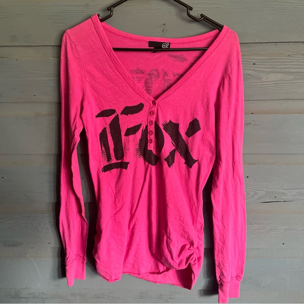 Fox Pink Fitted Buttoned Long Sleeve Tee